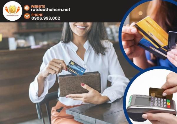 Một tiếp viên hàng không đã bị bắt sau khi anh ta được tìm thấy nhảy múa khỏa thân trong nhà vệ sinh 