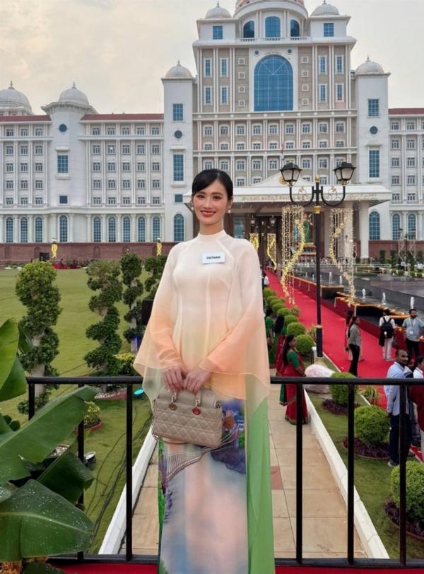Được dự đoán lọt top 10 Miss World , Hoa hậu Ý Nhitrình diễn phần thi tài năng, 